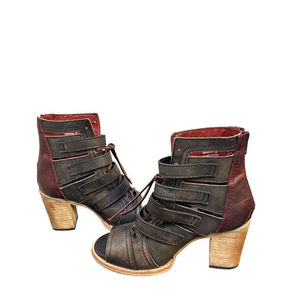 Free Bird By Steven Leather Heeled Open-Toe Sandals With Buckles Black & Burgund - Picture 6 of 9